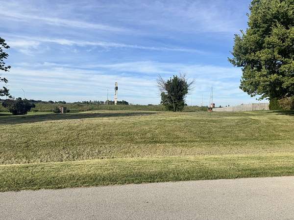 1.12 Acres of Residential Land for Sale in Hampshire, Illinois