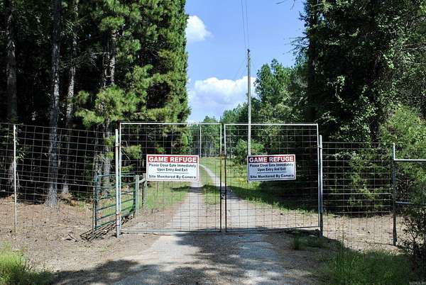 230 Acres of Recreational Land with Home for Sale in Rose Bud, Arkansas
