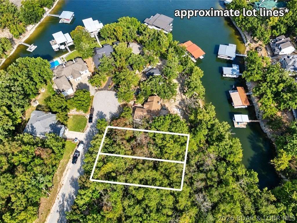 0.5 Acres of Residential Land for Sale in Village of Four Seasons, Missouri