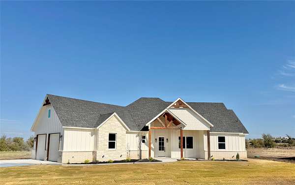 1.82 Acres of Land with Home for Sale in Weatherford, Texas