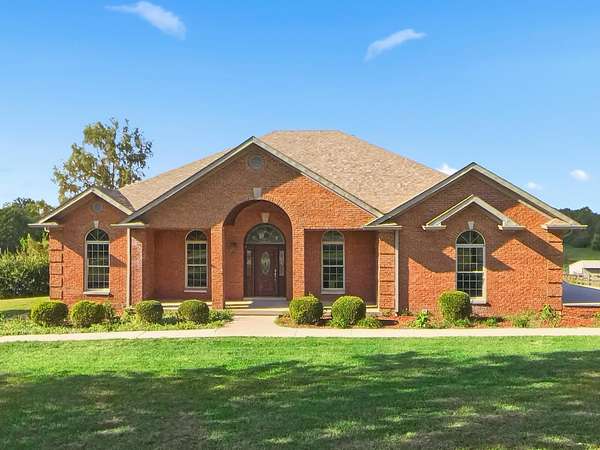 10.2 Acres of Land with Home for Auction in Harrodsburg, Kentucky