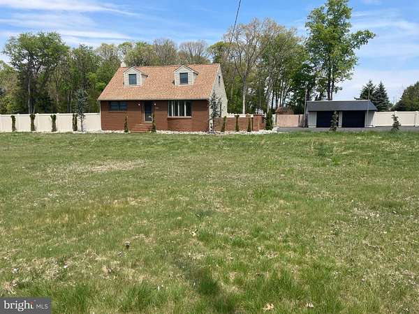 7.32 Acres of Land with Home for Lease in Sicklerville, New Jersey