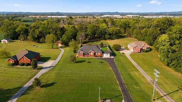 1.89 Acres of Land with Home for Sale in Gallatin, Tennessee