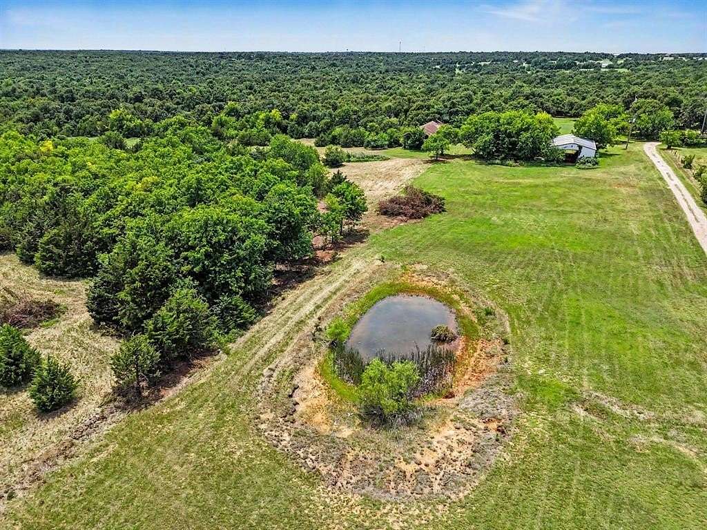 7.5 Acres of Land for Sale in Guthrie, Oklahoma