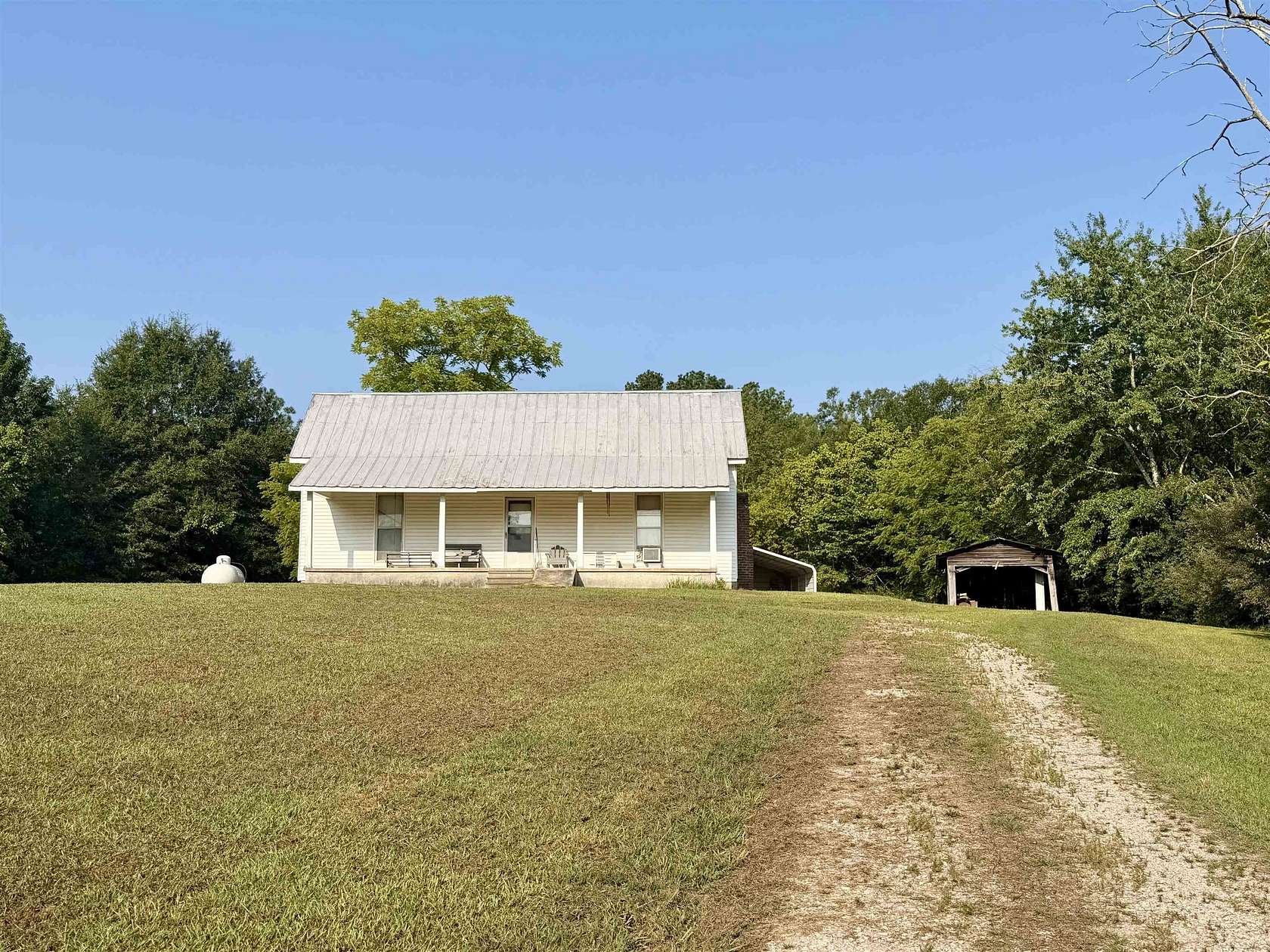 1.7 Acres of Land with Home for Auction in Bethel Springs, Tennessee