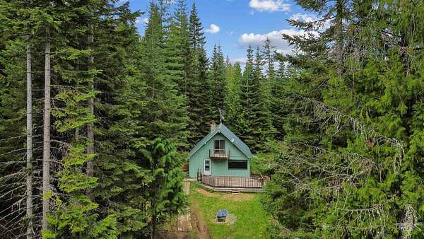 20 Acres of Recreational Land with Home for Sale in Lenore, Idaho