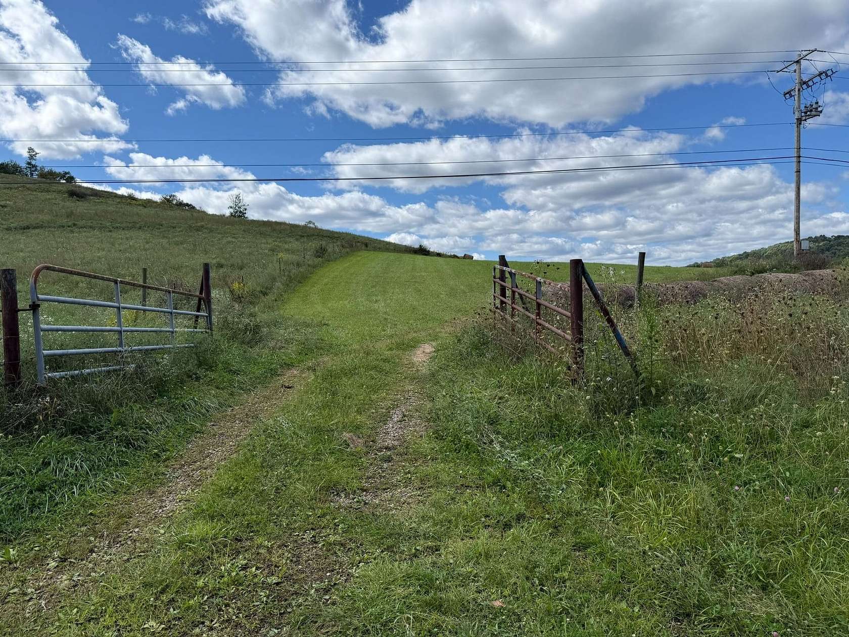26 Acres of Recreational Land for Sale in Creekside, Pennsylvania