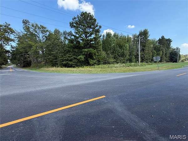 3 Acres of Land for Sale in Poplar Bluff, Missouri
