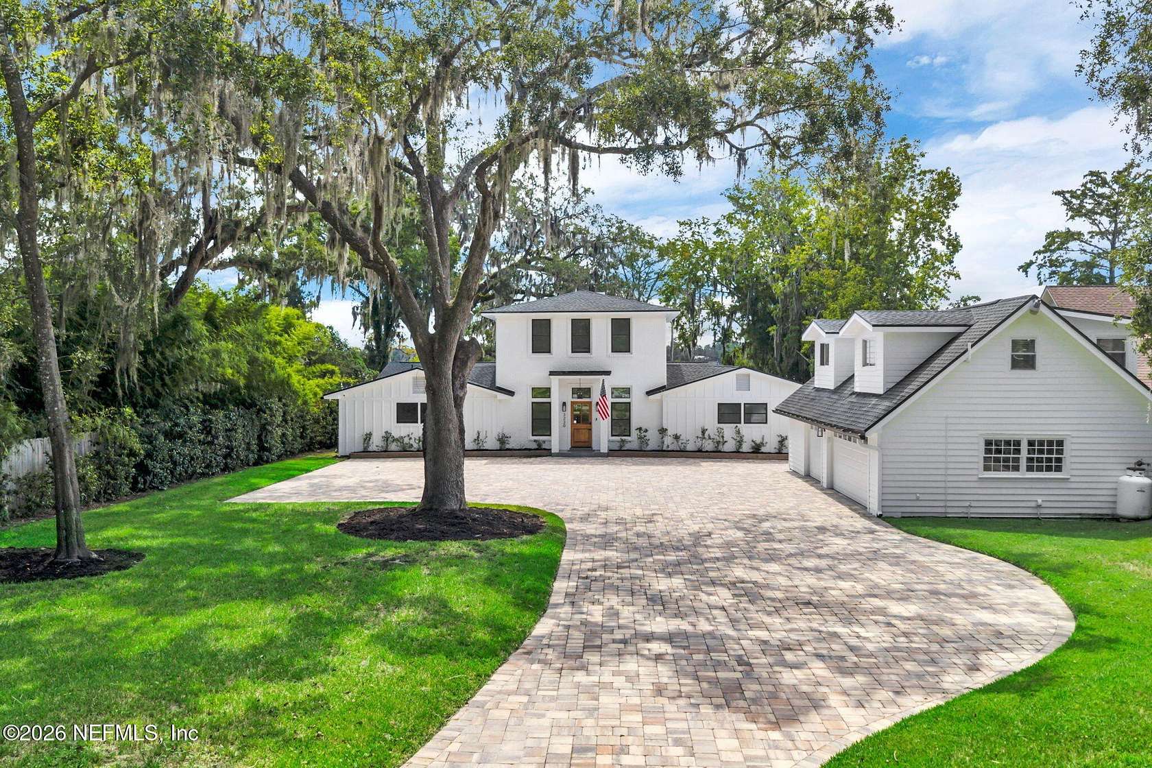 1.57 Acres of Land with Home for Sale in Jacksonville, Florida
