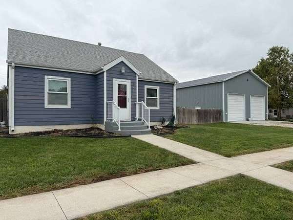 60 Acres of Land with Home for Sale in Hampton, Nebraska
