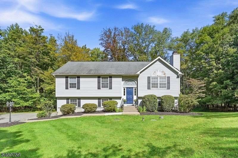 48.3 Acres of Recreational Land with Home for Sale in Vernon Township, New Jersey