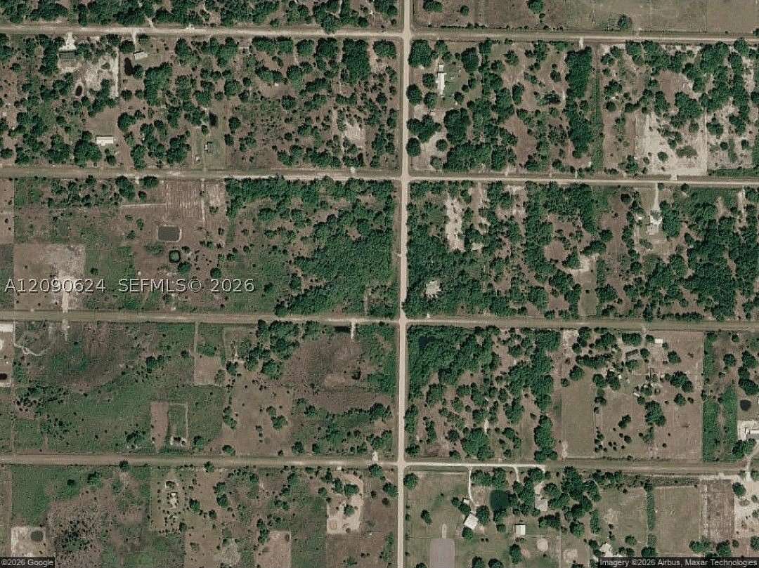 1.25 Acres of Land for Sale in Okeechobee, Florida