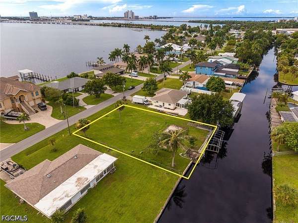 0.28 Acres of Residential Land for Sale in North Fort Myers, Florida