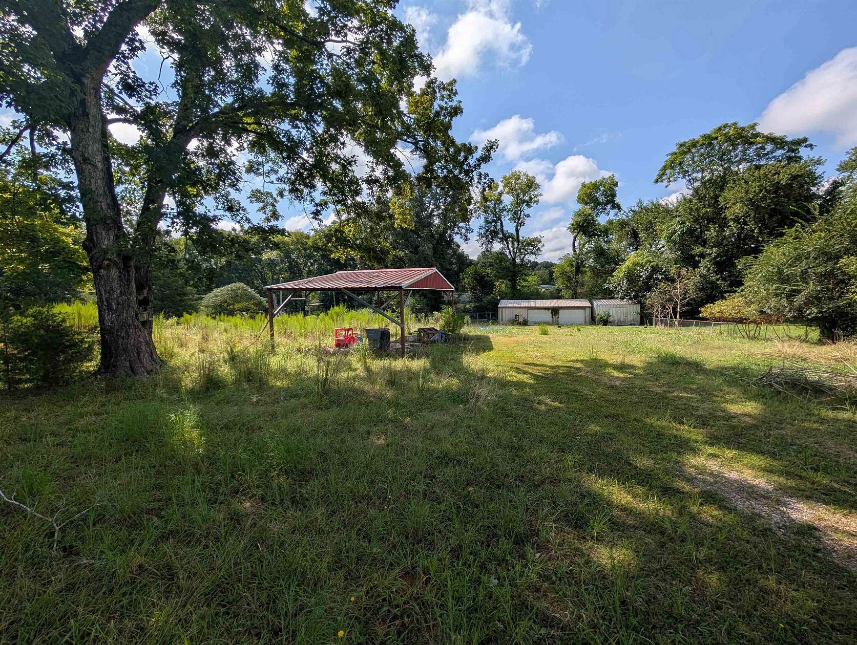 1 Acre of Residential Land for Sale in Florence, Alabama
