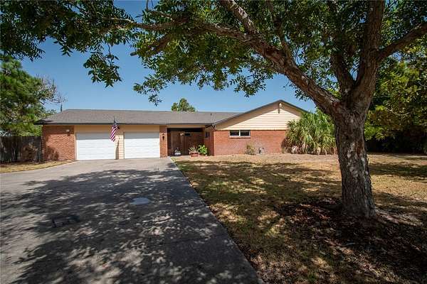2.69 Acres of Land with Home for Sale in Corpus Christi, Texas