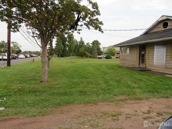 3 Acres of Improved Commercial Land for Lease in Manalapan, New Jersey