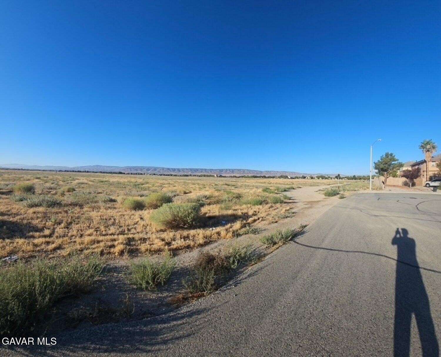 1 Acre of Land for Sale in Del Sur, California