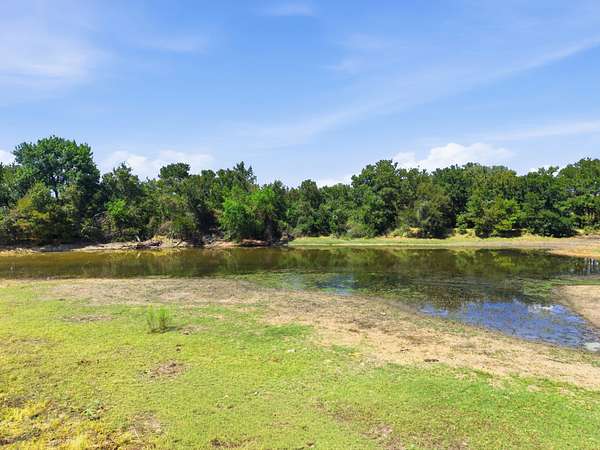 16 Acres of Land for Sale in Santo, Texas