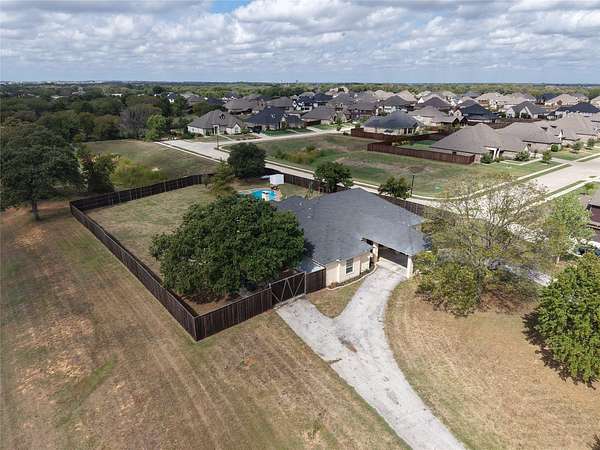 1.5 Acres of Land with Home for Sale in Shady Shores, Texas