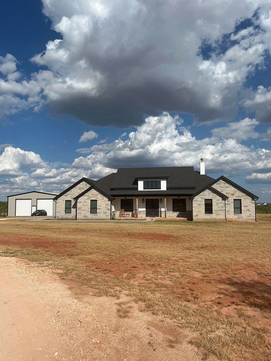 5 Acres of Land with Home for Sale in Tuscola, Texas