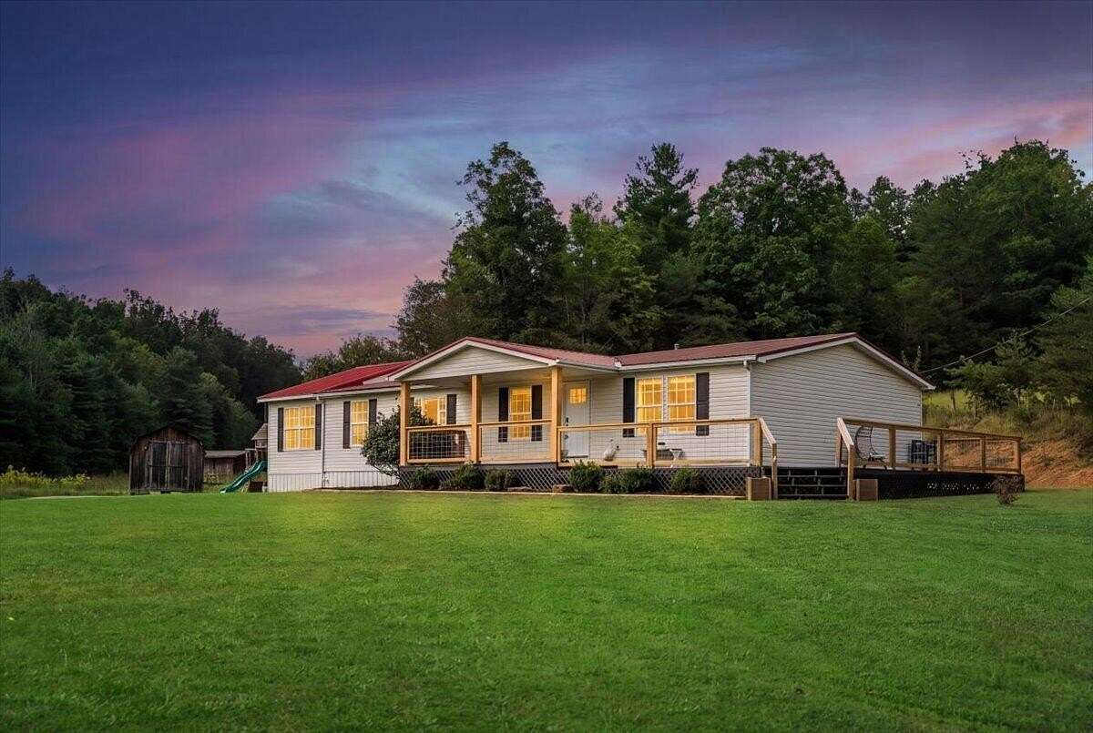 1.5 Acres of Land with Home for Sale in Campton, Kentucky