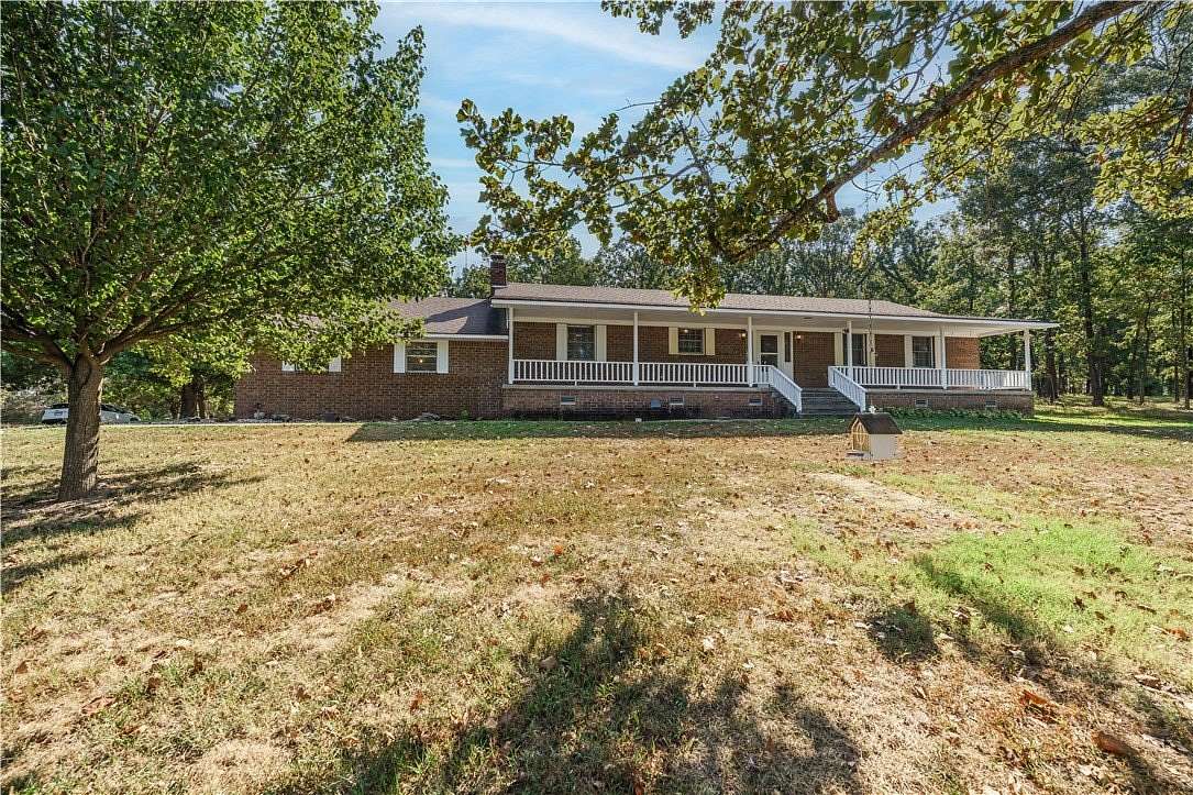 20 Acres of Agricultural Land with Home for Sale in Berryville, Arkansas
