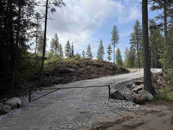 20 Acres of Recreational & Residential Land for Sale in Newport, Washington