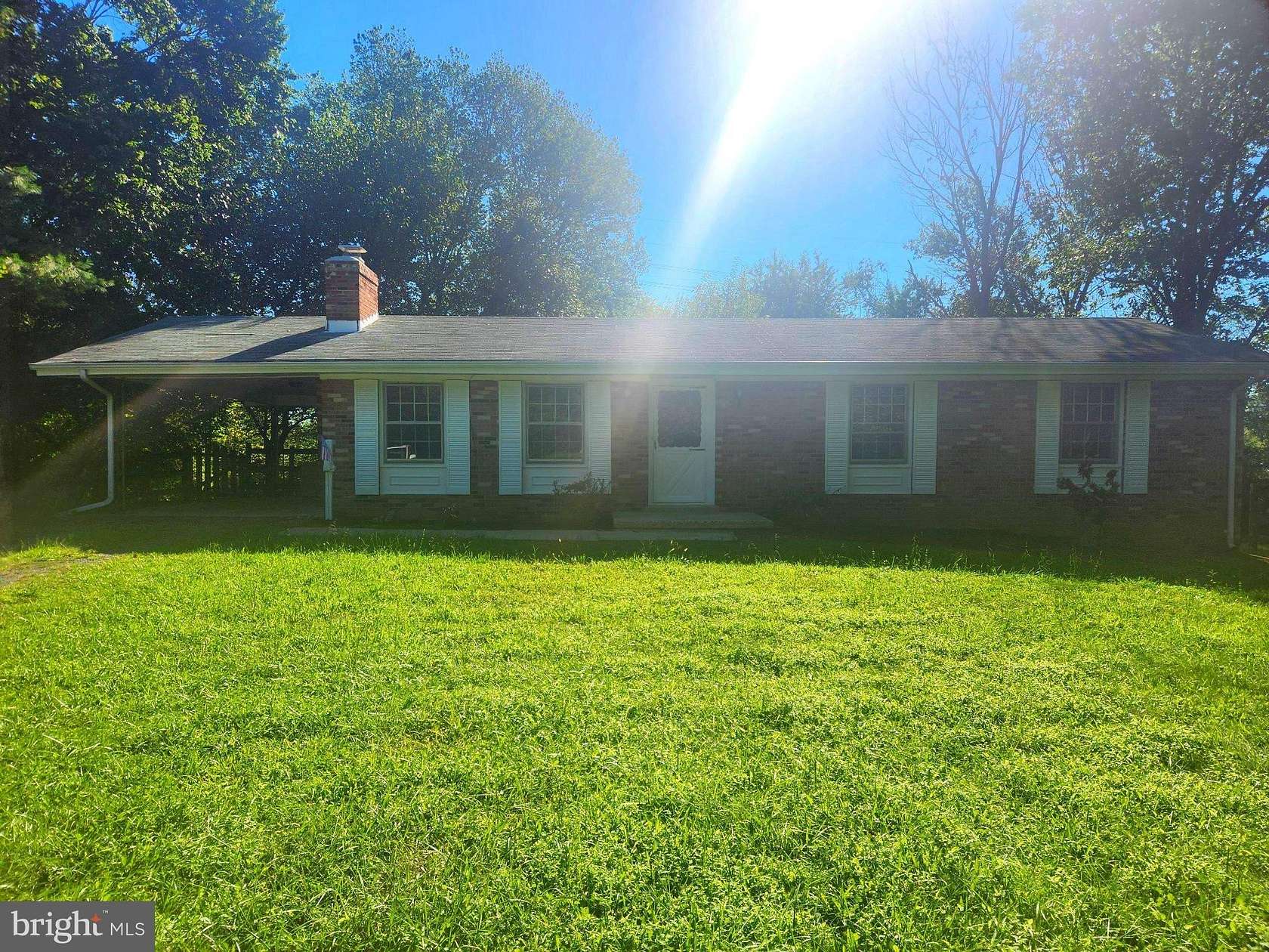 4.32 Acres of Land with Home for Lease in Catharpin, Virginia