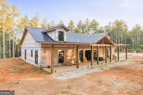 15 Acres of Recreational Land with Home for Sale in Hartwell, Georgia