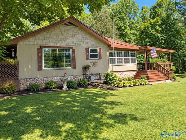 8.7 Acres of Land with Home for Auction in Prospect, Tennessee