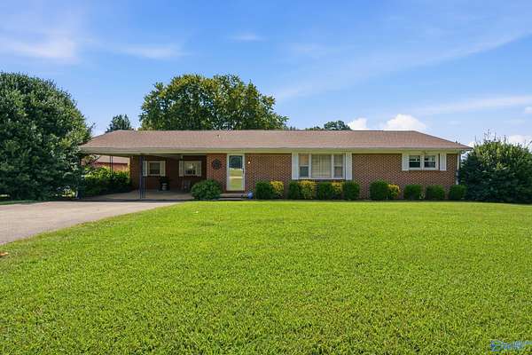 11 Acres of Land with Home for Sale in Hazel Green, Alabama