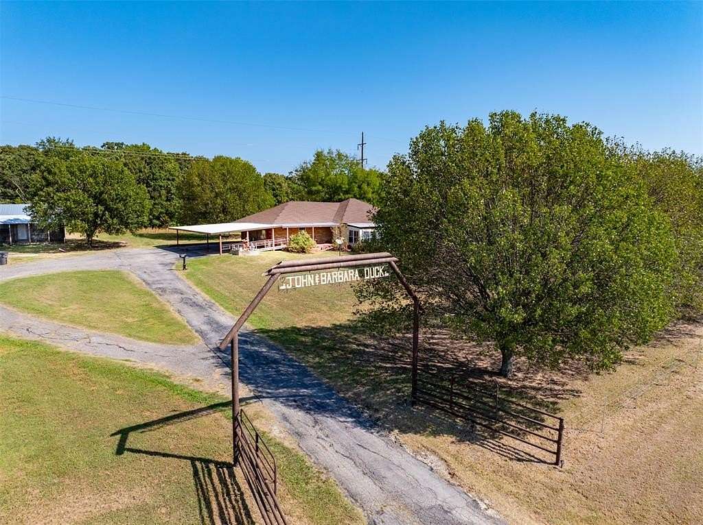 6.35 Acres of Land with Home for Sale in Earlsboro, Oklahoma