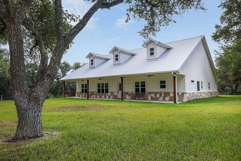 29.9 Acres of Land with Home for Sale in Hallettsville, Texas
