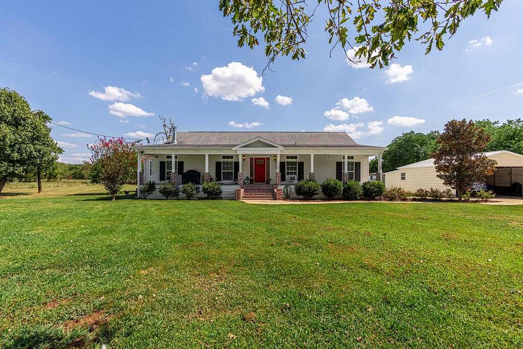 2 Acres of Land with Home for Sale in Nacogdoches, Texas