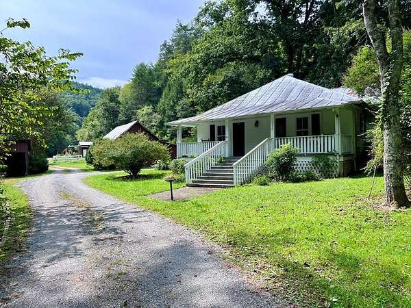 83 Acres of Recreational Land with Home for Sale in Sevierville, Tennessee