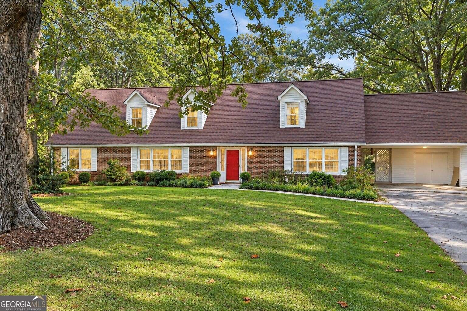 1.62 Acres of Land with Home for Sale in Toccoa, Georgia