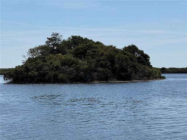 0.81 Acres of Residential Land for Sale in South Kingstown Town, Rhode Island