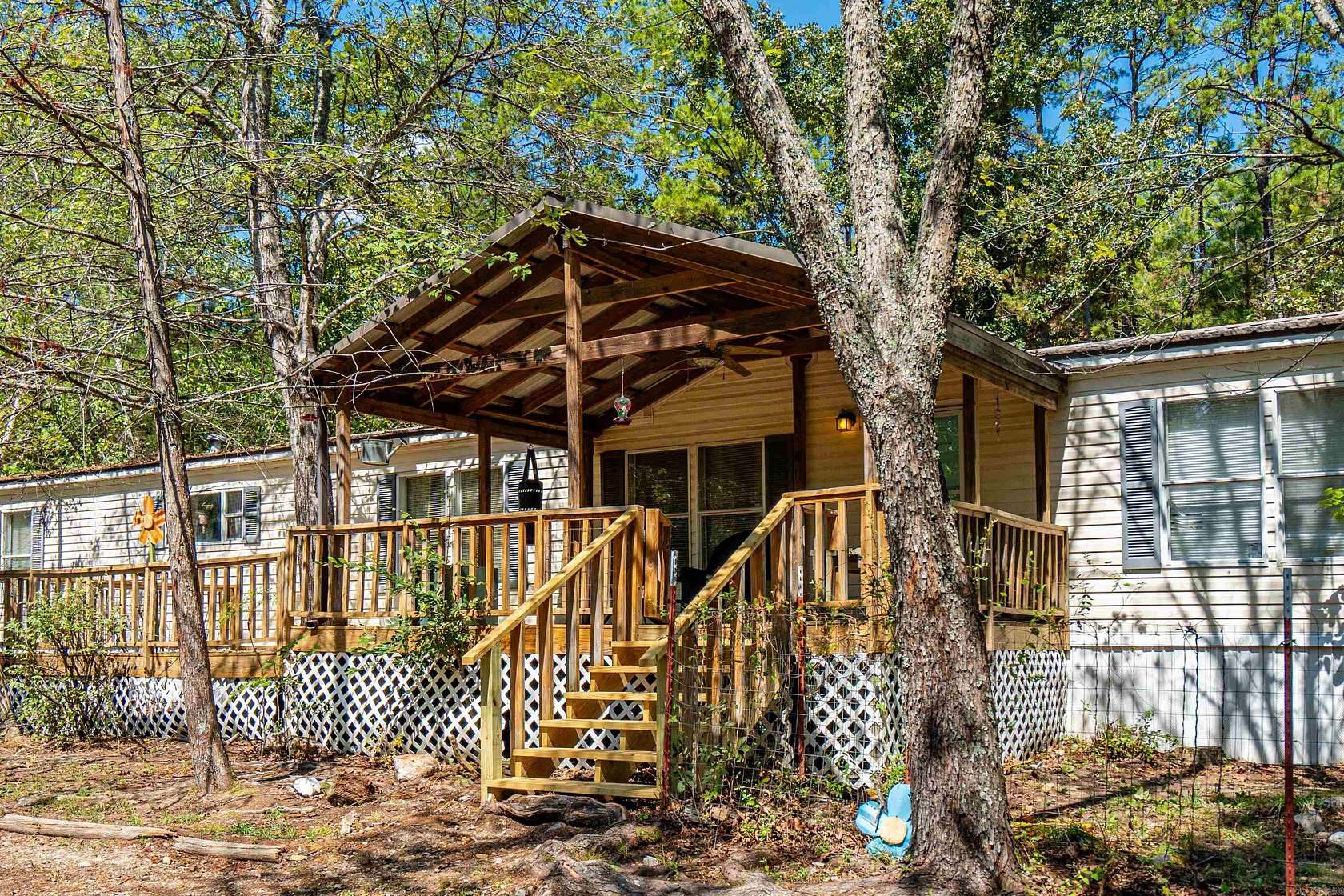 3.2 Acres of Land with Home for Sale in Hot Springs, Arkansas