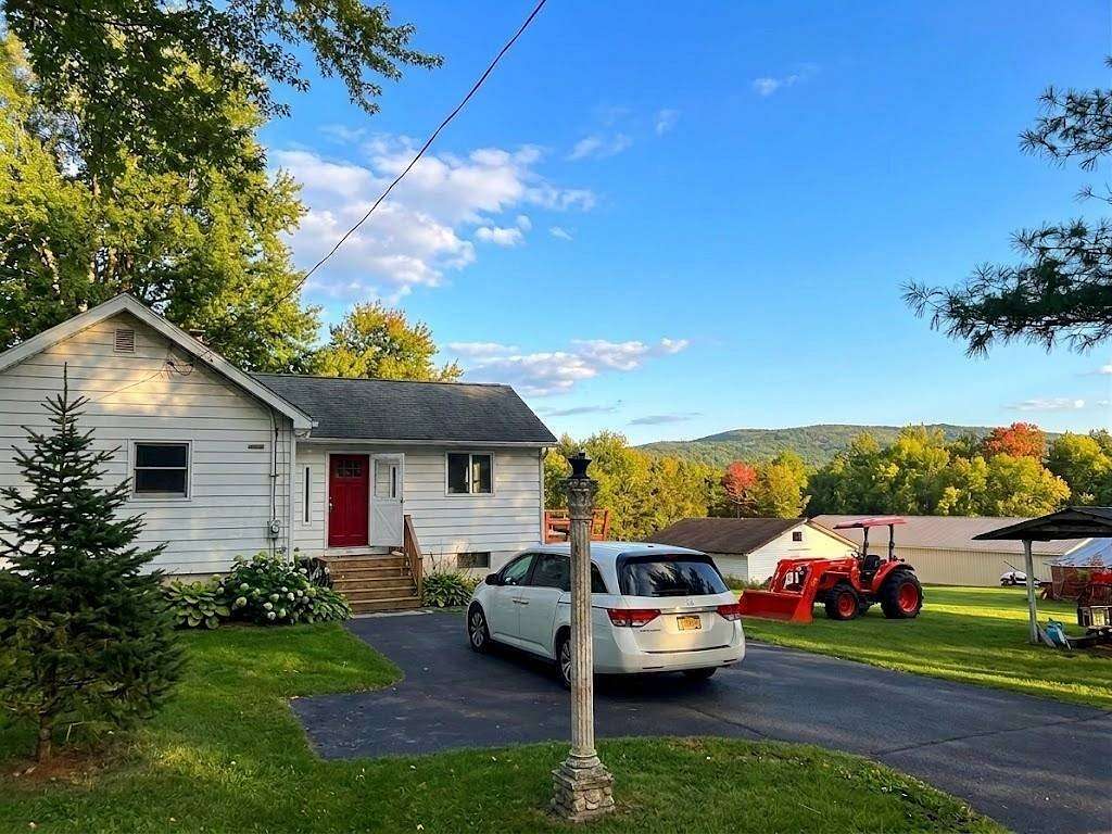 8.8 Acres of Land with Home for Sale in Shawangunk Town, New York
