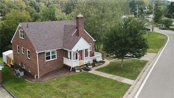 1.52 Acres of Land with Home for Sale in St. Albans, West Virginia