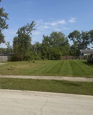 0.07 Acres of Residential Land for Sale in Phoenix, Illinois