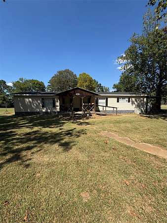 1.5 Acres of Land with Home for Sale in Haughton, Louisiana