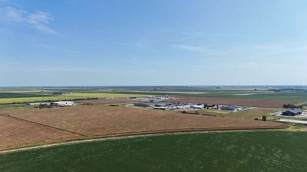 462 Acres of Land for Sale in Stuttgart, Arkansas