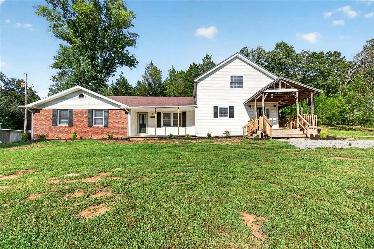 6 Acres of Land with Home for Auction in Bowling Green, Kentucky