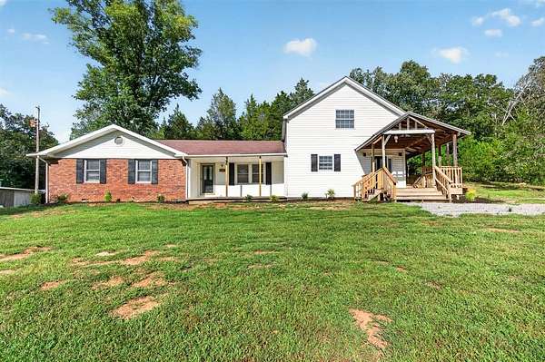6 Acres of Land with Home for Auction in Bowling Green, Kentucky