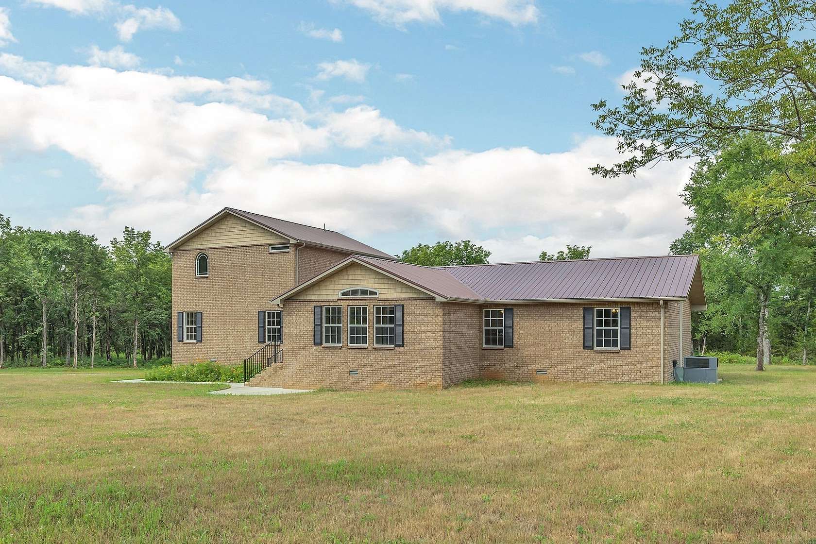 5 Acres of Land with Home for Sale in Lascassas, Tennessee