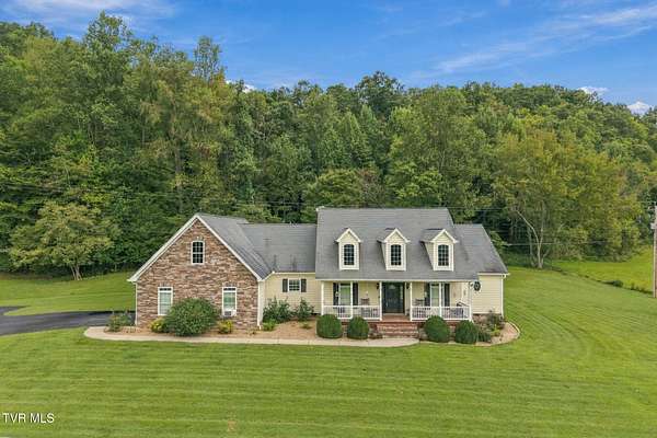 2.49 Acres of Land with Home for Sale in Abingdon, Virginia