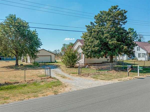 3 Acres of Land with Home for Sale in Choctaw, Oklahoma