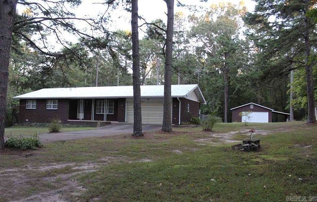 4.5 Acres of Land with Home for Sale in Yellville, Arkansas
