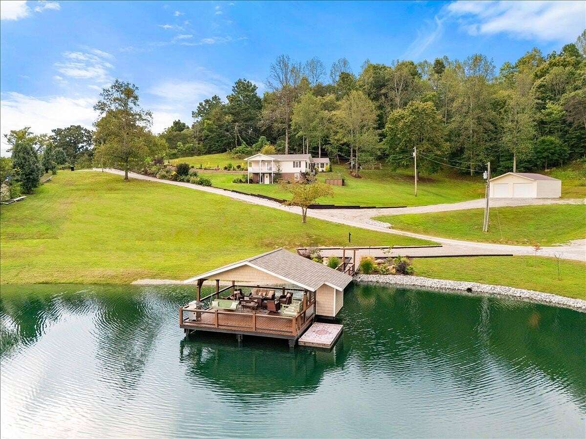 8 Acres of Land with Home for Sale in Williamsburg, Kentucky